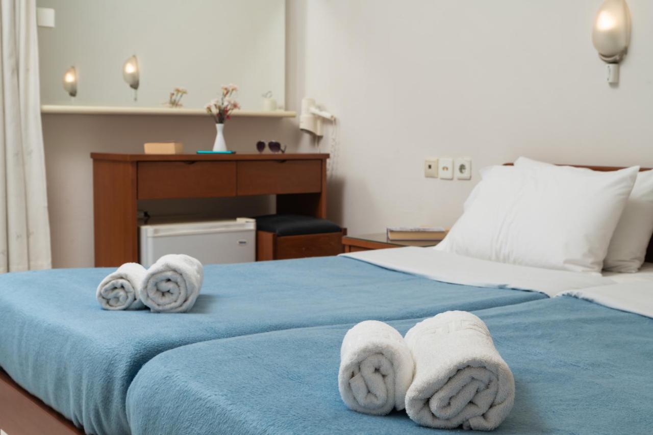 Hotel Haris On The Beach Agia Marina Exterior foto